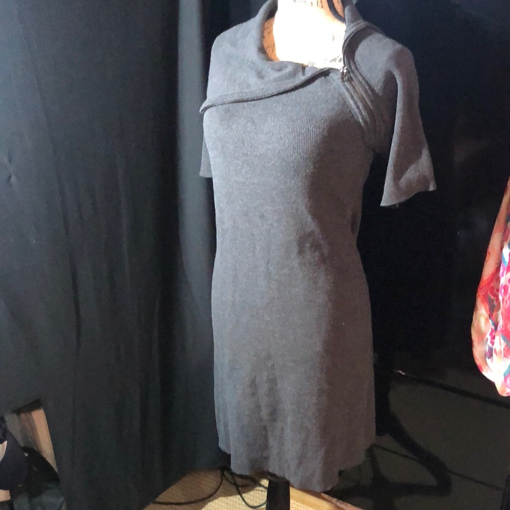 High quality sweater dress with collar zipper